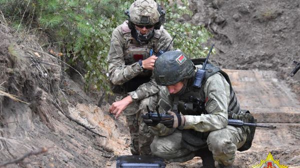 ВС Белоруссии и бойцы ЧВК Вагнер