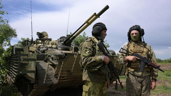 Добровольцы ЦВО проходят подготовку на БМП-3 в тыловом районе проведения СВО