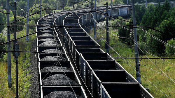 Поезда на Транссибирской железнодорожной магистрали