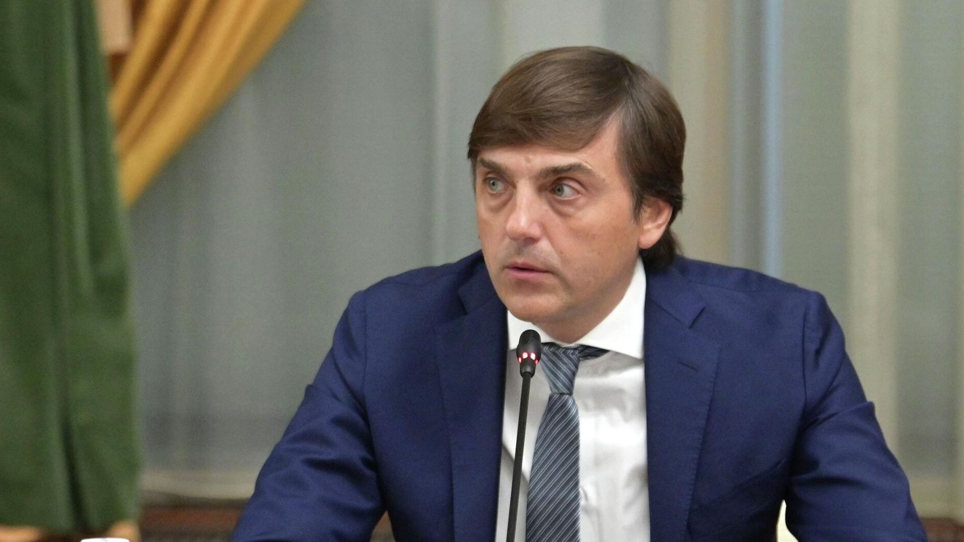 Премьер-министр РФ М. Мишустин встретился с победителями международных олимпиад по естественным и точным наукам - РИА Новости, 1920, 02.11.2023