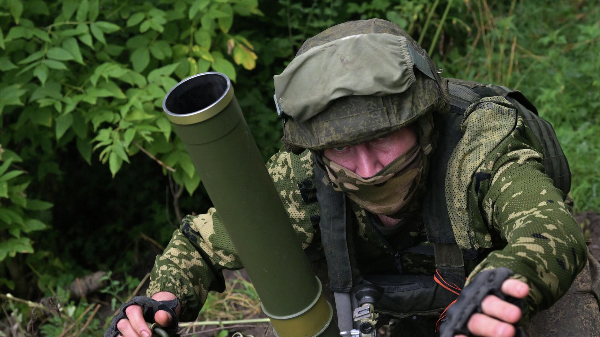 Боевая работа подразделений Западной группы войск на Купянском направлении - РИА Новости, 1920, 20.05.2024