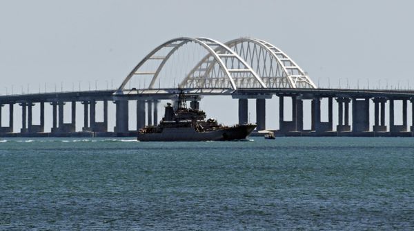 Обстановка у Крымского моста после ЧП