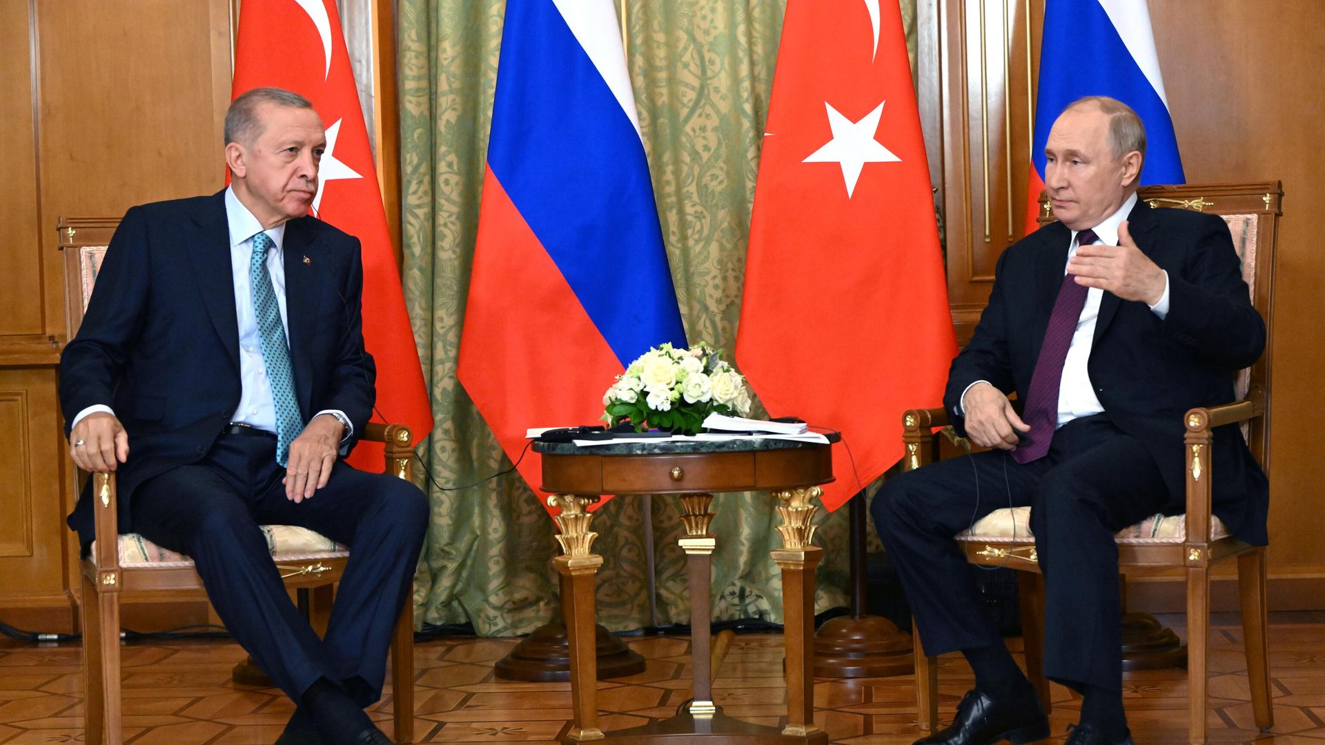 Президент РФ В. Путин провел переговоры с президентом Турции Р. Т. Эрдоганом Президент РФ В. Путин провел переговоры с президентом Турции Р. Т. Эрдоганом - РИА Новости, 1920, 07.07.2024