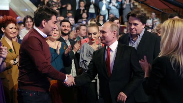 Президент РФ В. Путин посетил 1/8 финала высшей лиги КВН