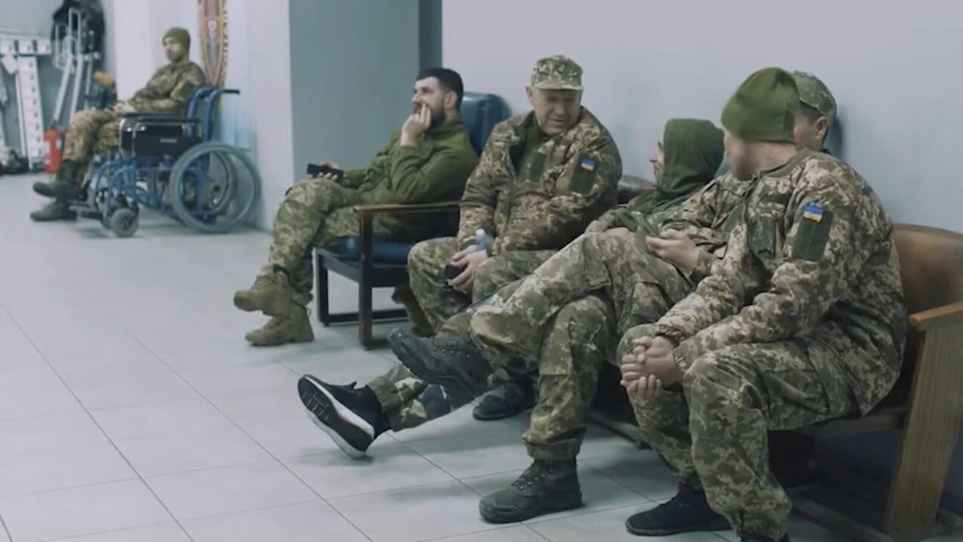 в очереди на военно-врачебную комиссию на Украине - РИА Новости, 1920, 10.09.2023