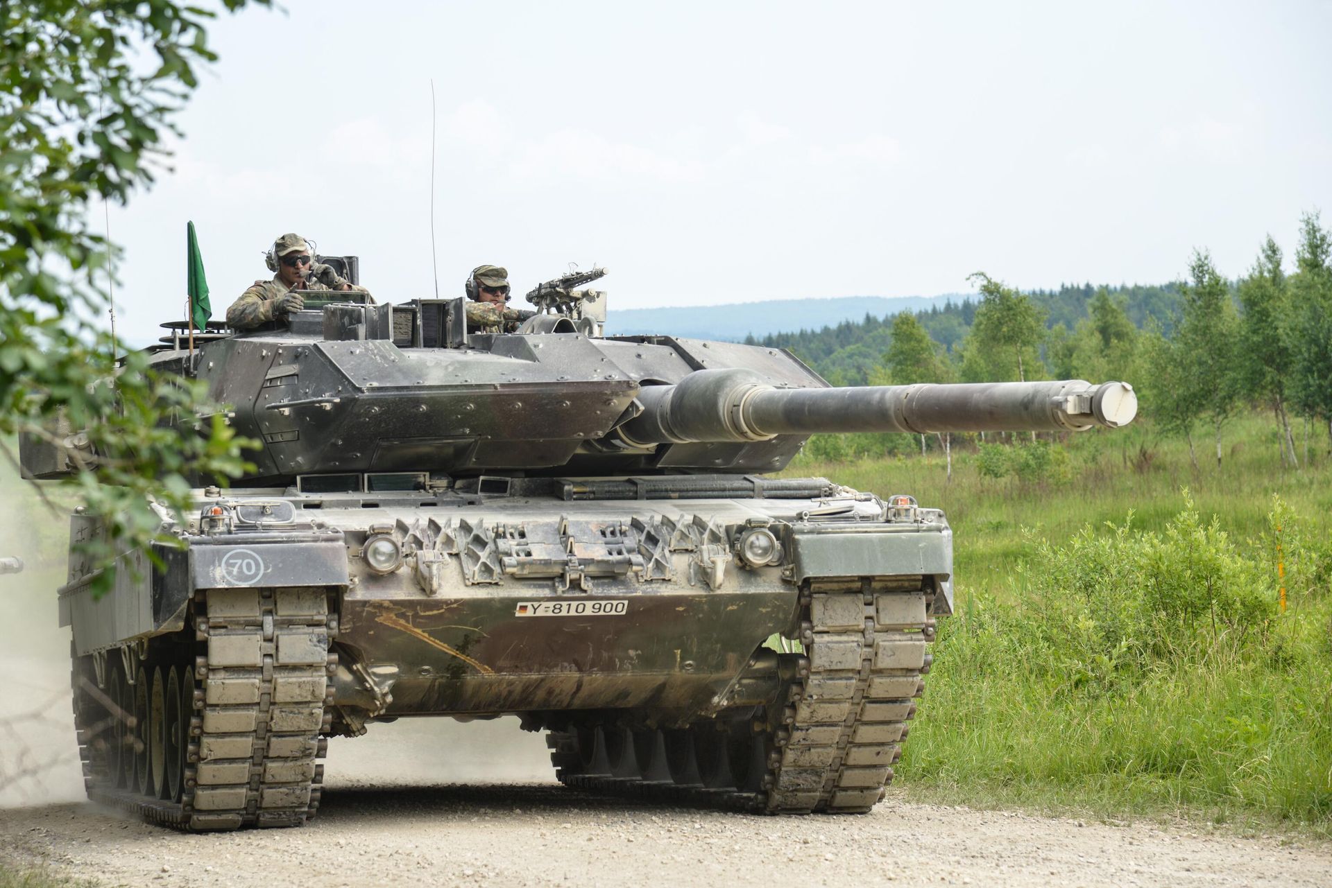 танкисты бундесвера на Leopard 2 танкисты бундесвера на Leopard 2 - РИА Новости, 1920, 22.04.2024