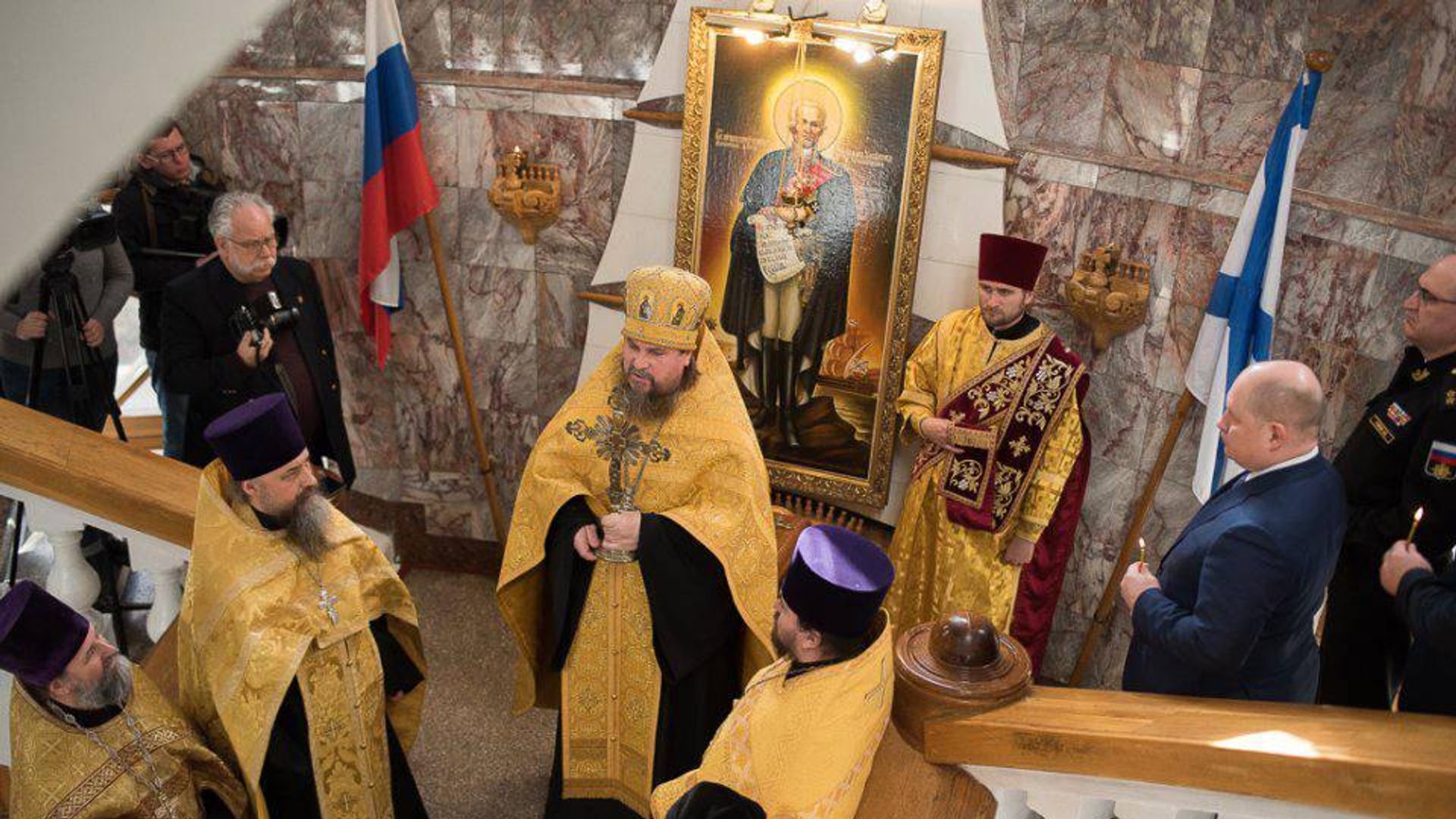 молебен перед иконой Фёдора Ушакова молебен перед иконой Фёдора Ушакова - РИА Новости, 1920, 24.09.2023