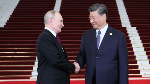 Визит президента РФ В. Путина в Китай для участия в мероприятиях третьего Международного форума Один пояс, один путь Визит президента РФ В. Путина в Китай для участия в мероприятиях третьего Международного форума Один пояс, один путь