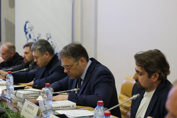 Проблемы обмена заключенными между Россией и Украиной обсудили в ОП РФ