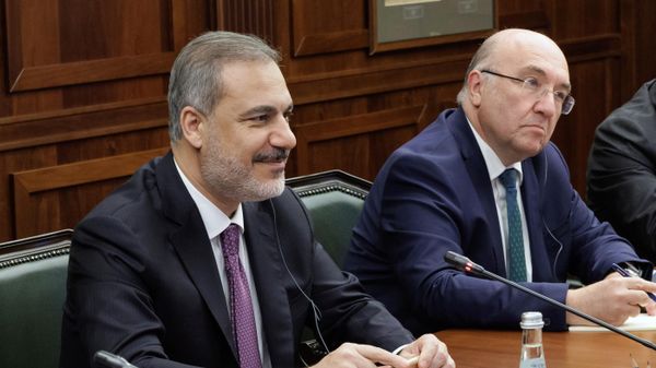 Встреча министра обороны РФ С. Шойгу с главой МИД Турции Х. Фиданом