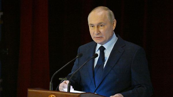 Президент России В. Путин встретился с членами Общественной палаты РФ нового состава
