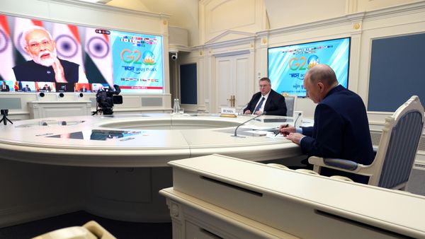 Президент РФ В. Путин принял участие во внеочередном саммите Группы двадцати