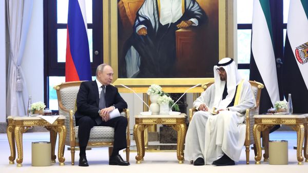 Визит президента РФ В. Путина в ОАЭ