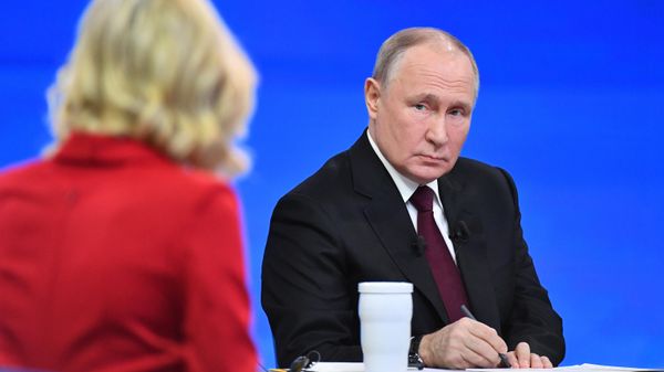 Прямая линия и большая пресс-конференция президента РФ В. Путина