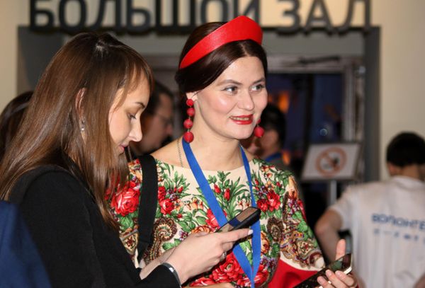 Кубанская казачка на Екатерининском форуме Кубанская казачка на Екатерининском форуме