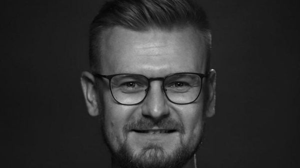 Украинский пропагандист отказался возвращаться домой после командировки в ЕС 