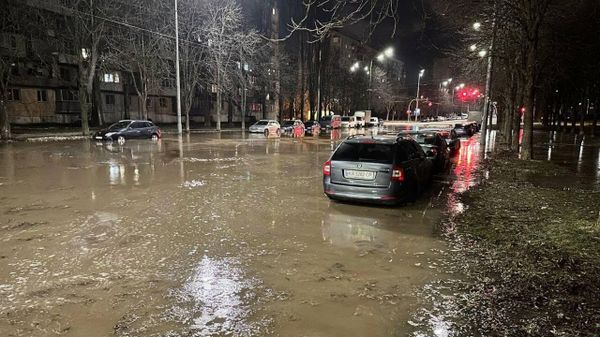 прорыв канализации в Киеве