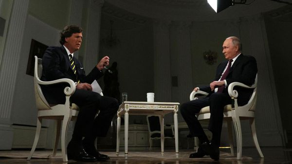 Президент РФ Владимир Путин дал интервью американскому журналисту Такеру Карлсону