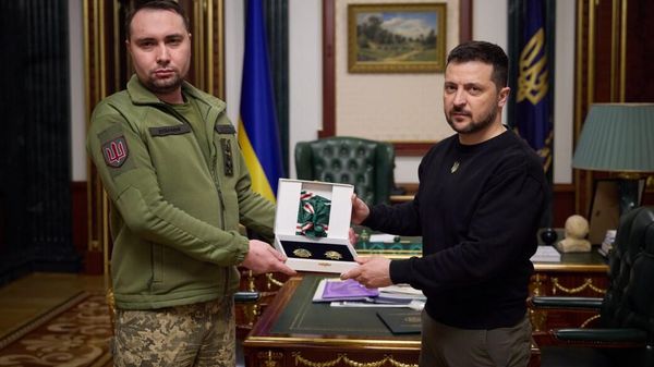киевским деятелям нравится символика разгромленной бандитской Ичкерии киевским деятелям нравится символика разгромленной бандитской Ичкерии