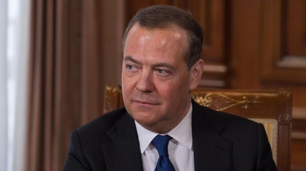 Заместитель председателя Совбеза РФ Д. Медведев дал интервью российским СМИ