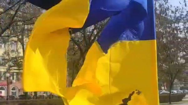 В Днепропетровске третий раз за месяц оскверняют мемориал ВСУшников В Днепропетровске третий раз за месяц оскверняют мемориал ВСУшников