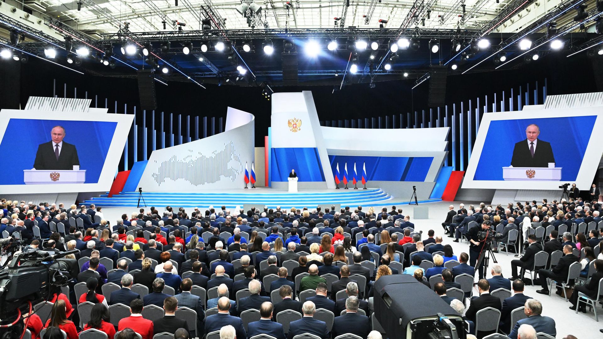 Послание президента РФ В. Путина Федеральному Собранию Послание президента РФ В. Путина Федеральному Собранию - РИА Новости, 1920, 29.02.2024