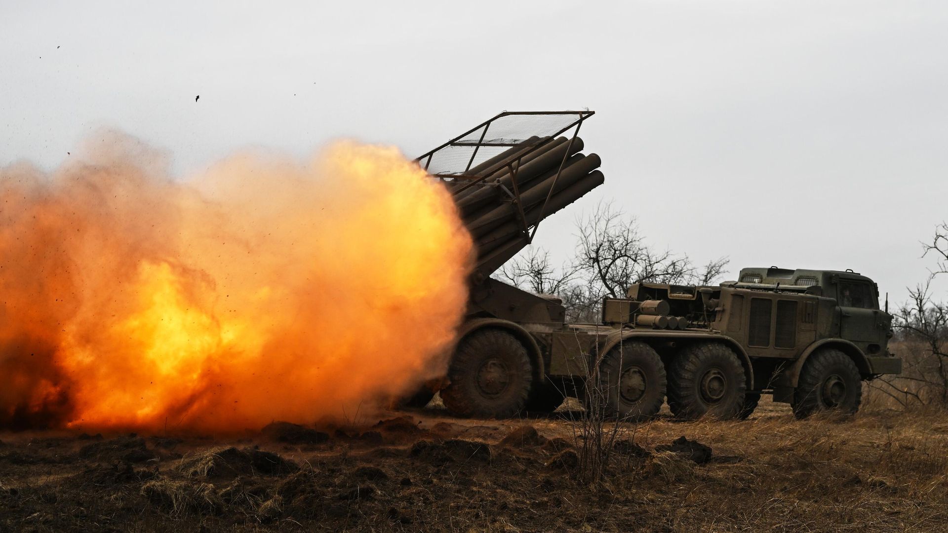 Боевая работа РСЗО Ураган на Авдеевском направлении - РИА Новости, 1920, 20.04.2024