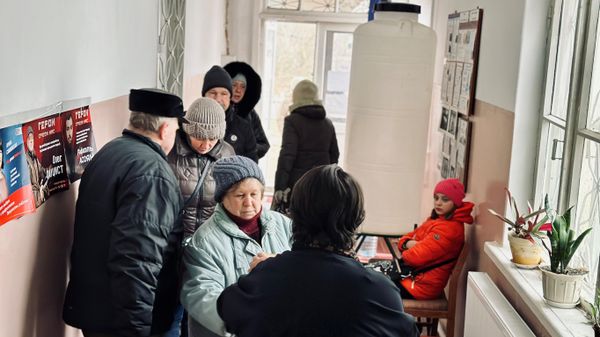 В прифронтовых районах Донецка В прифронтовых районах Донецка
