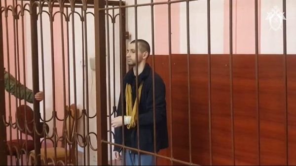 Суд приговорил к 28 годам азовца*, который застрелил раненную мирную, обратившуюся за помощью