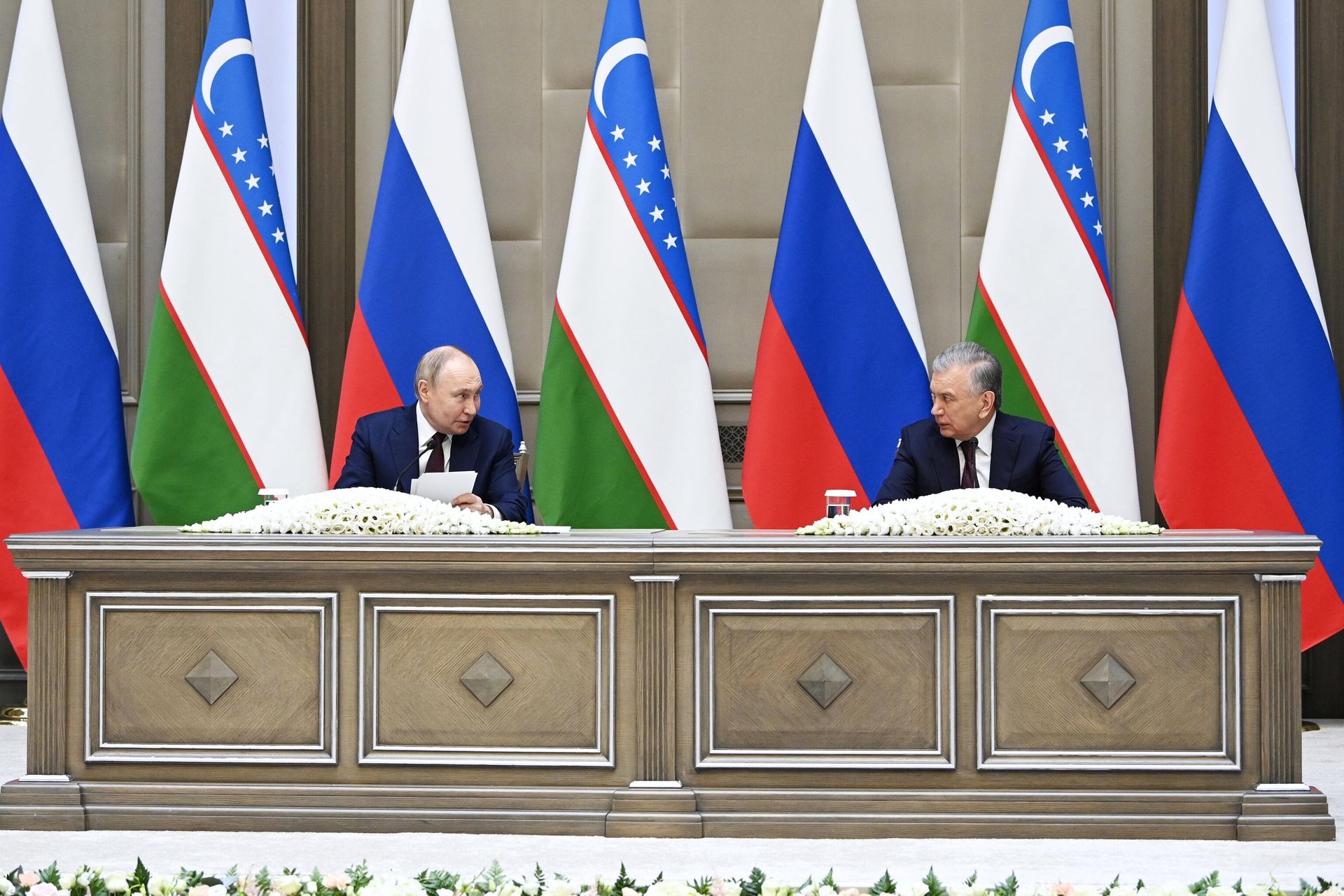 Рабочий визит президента Владимира Путина в Узбекистан. День второй Рабочий визит президента Владимира Путина в Узбекистан. День второй - РИА Новости, 1920, 27.05.2024