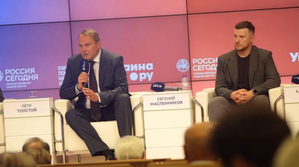Петр Толстой