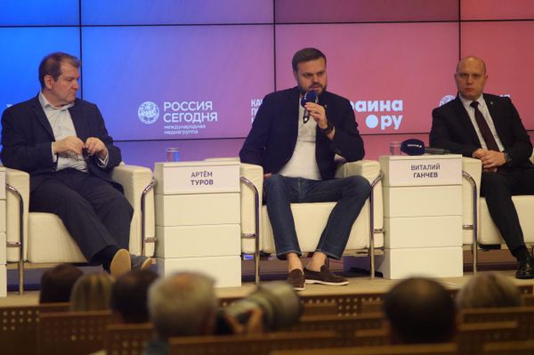 Артем Туров Артем Туров