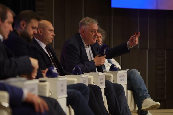 Дмитрий Евстафьев Дмитрий Евстафьев