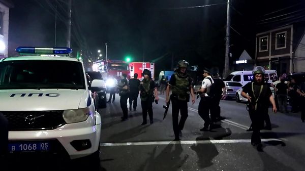 В Дагестане совершены вооруженные нападения на храмы и синагогу