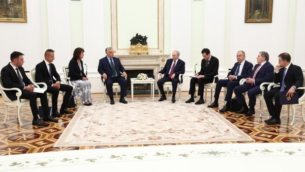 Президент РФ Владимир Путин встретился с премьер-министром Венгрии В. Орбаном