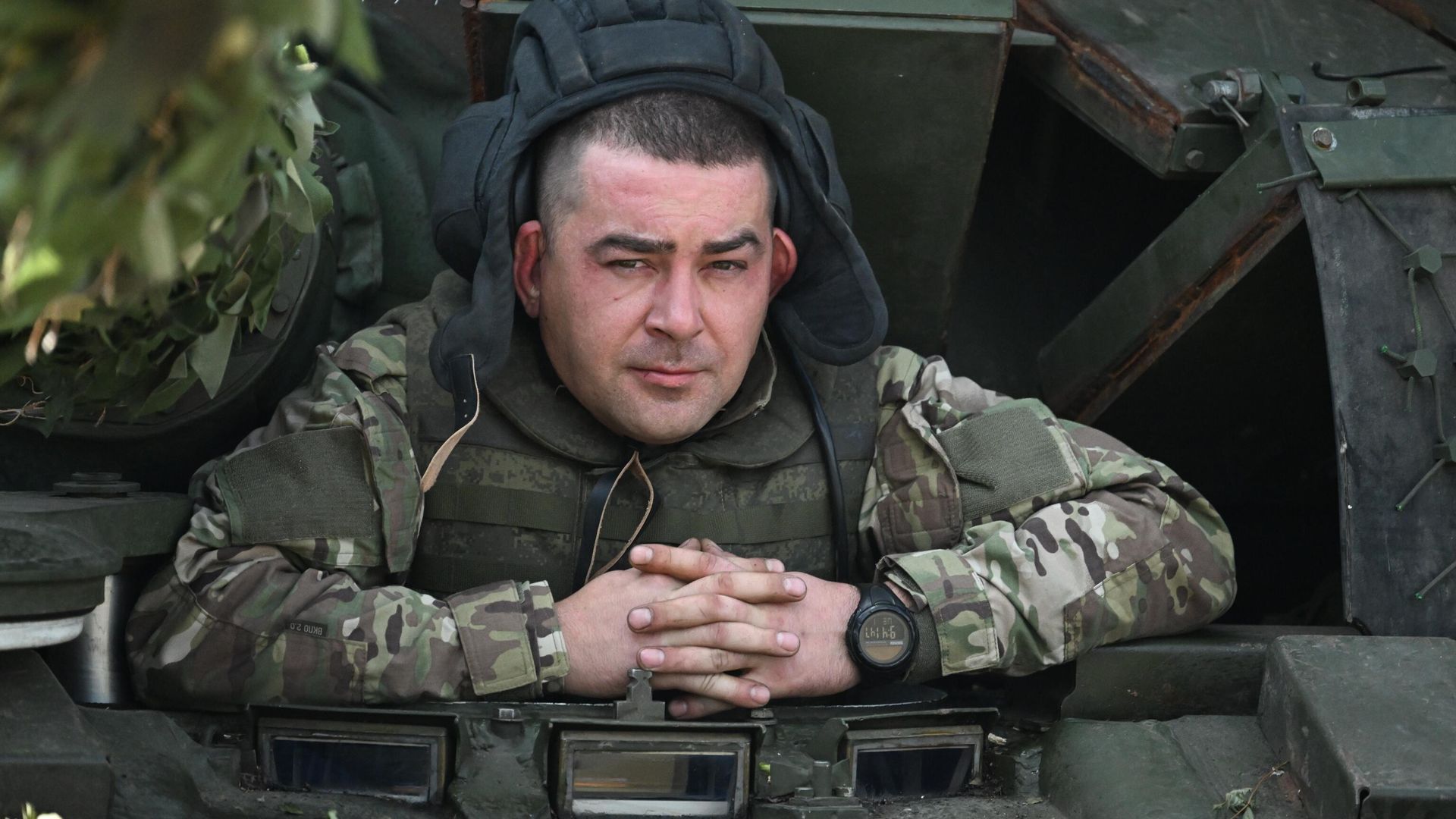 Танкист группировки Центр в танке Т-80 на Авдеевском направлении СВО Танкист группировки Центр в танке Т-80 на Авдеевском направлении СВО - РИА Новости, 1920, 07.11.2024