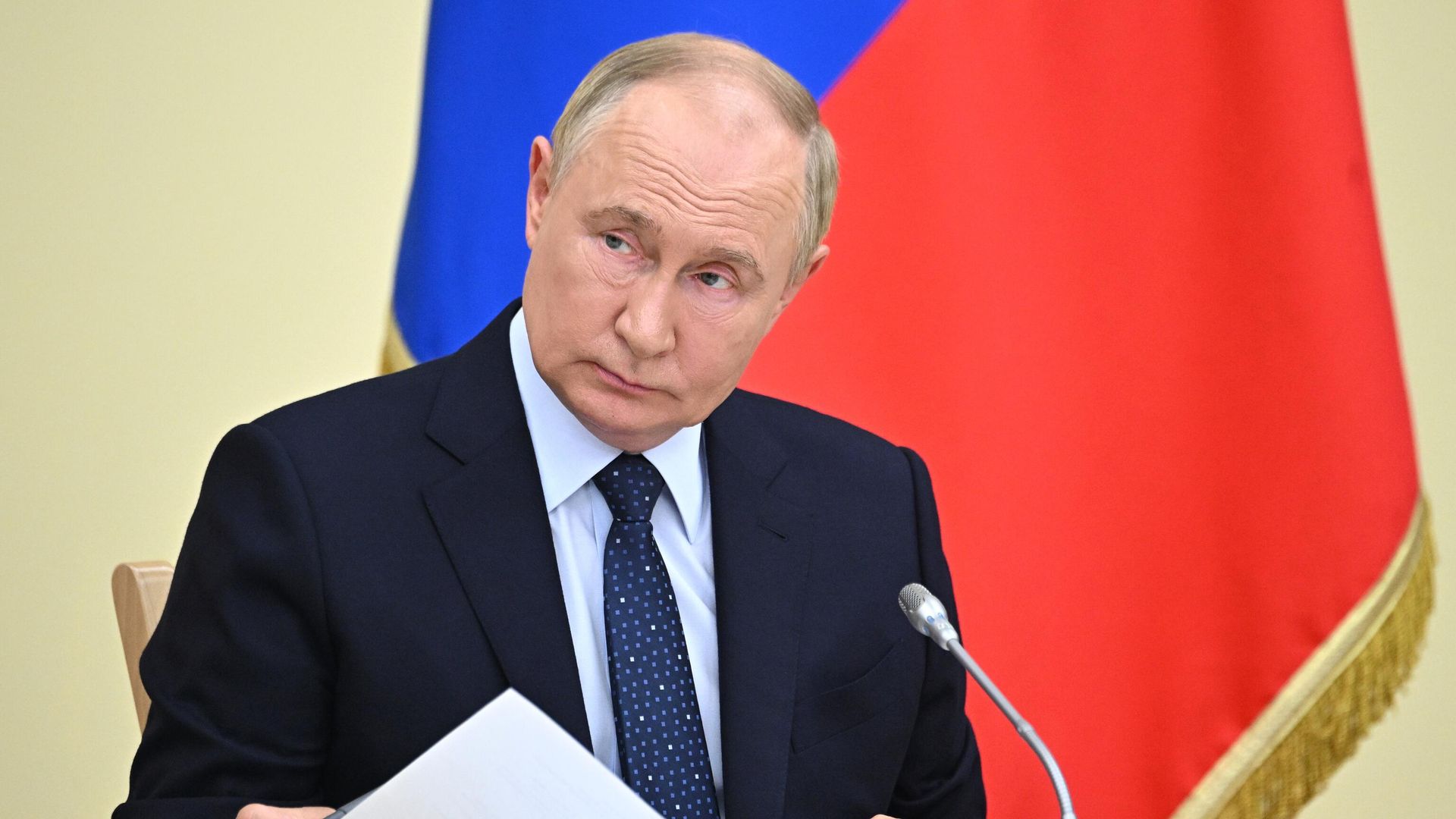 Президент Владимир Путин провел совещание с членами правительства - РИА Новости, 1920, 16.09.2024