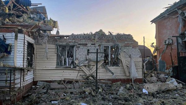 Последствия обстрела города Суджи в Курской области