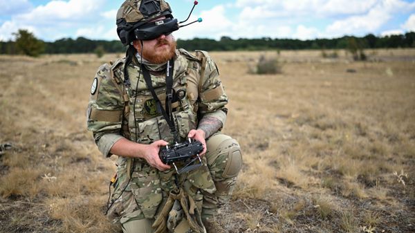 Военнослужащие добровольческого отряда спецназначения Рысь группировки Юг