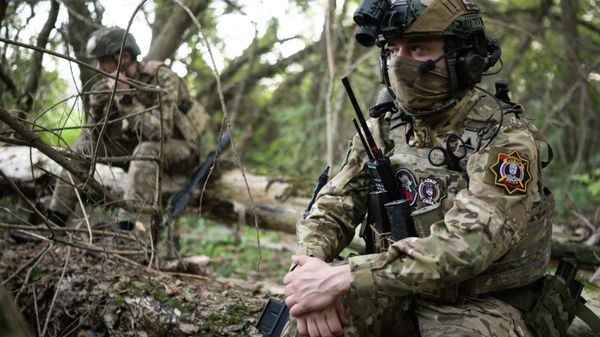 Выход снайперской группы Аида спецназа Ахмат на задание