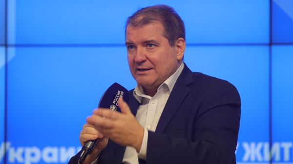 Форсайт-форум Хочу жить в России!, организованный мультимедийным изданием Украина.ру Форсайт-форум Хочу жить в России!, организованный мультимедийным изданием Украина.ру