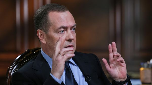 Зампред Совбеза РФ Д. Медведев дал интервью телеканалу RT