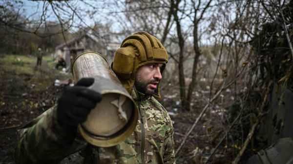 Работа артиллерийского расчета САУ 2С3 Акация группы Пресса спецназа Ахмат