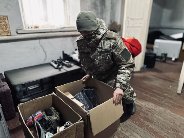 В помещении операторов БПЛА, 51 армия В помещении операторов БПЛА, 51 армия