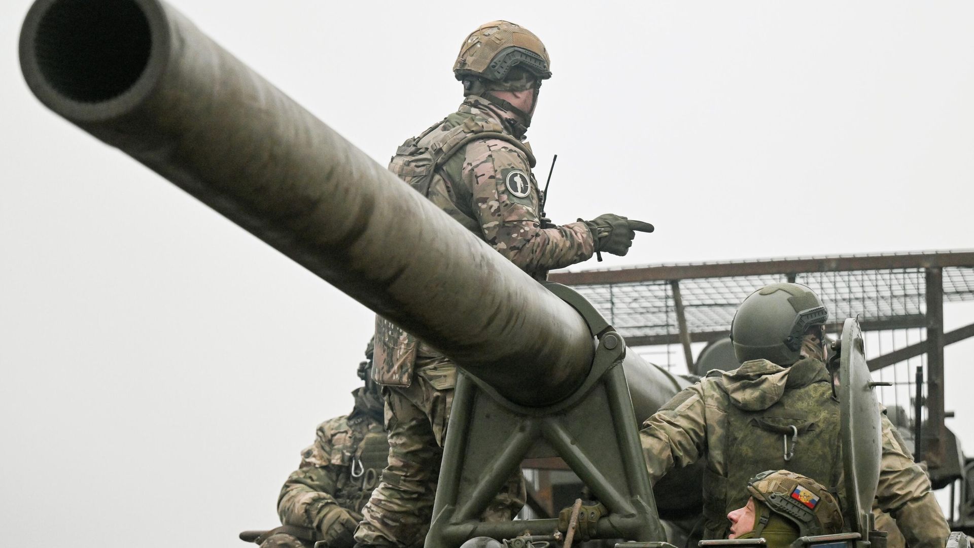 Боевая работа САУ 2С7М Малка группировки войск Центр на Красноармейском направлении СВО Боевая работа САУ 2С7М Малка группировки войск Центр на Красноармейском направлении СВО - РИА Новости, 1920, 14.01.2025