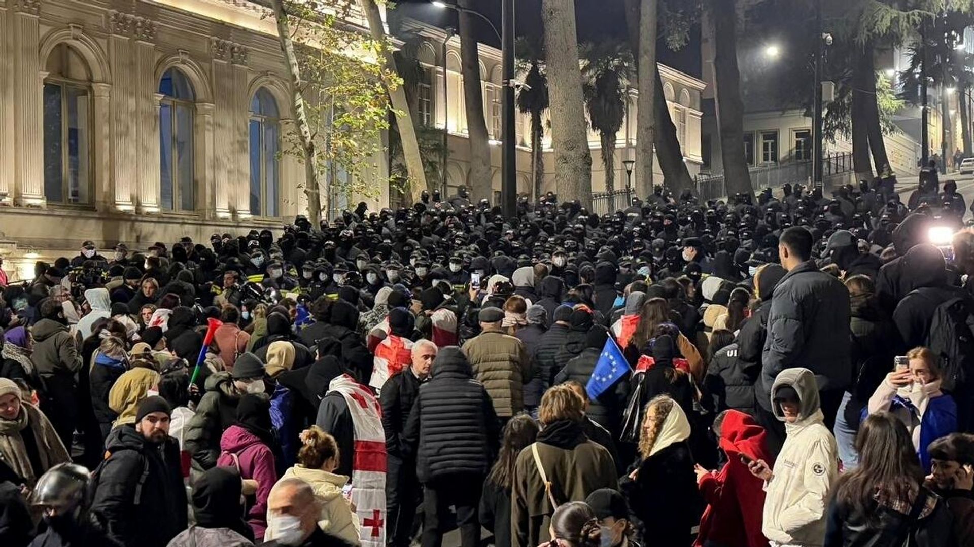 Акция протеста оппозиции в Тбилиси - РИА Новости, 1920, 01.12.2024