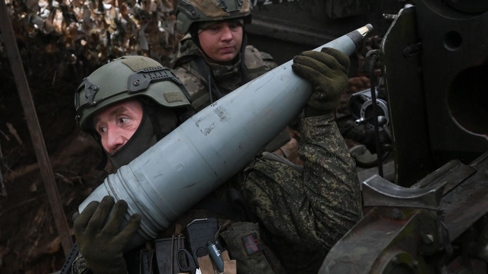 Боевая работа пушки 2А36 Гиацинт-Б ЦВО - РИА Новости, 1920, 06.12.2024