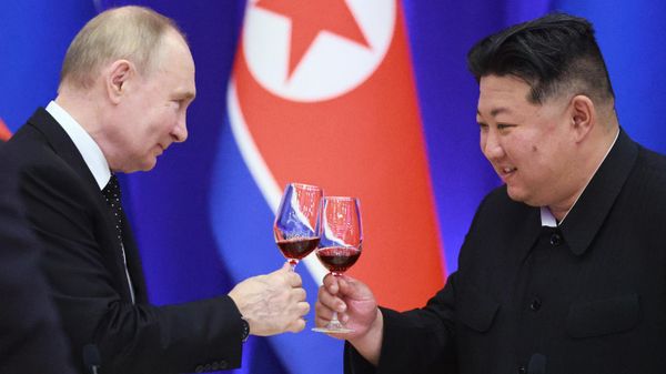Дружественный государственный визит президента Владимира Путина в КНДР Дружественный государственный визит президента Владимира Путина в КНДР