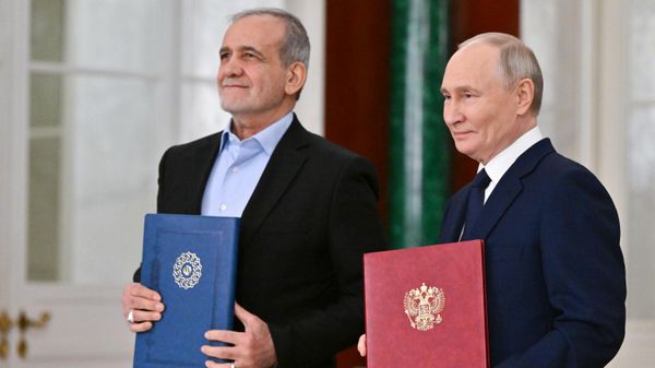 Президент Владимир Путин и президент Ирана Масуд Пезешкиан подписали договор о стратегическом партнерстве