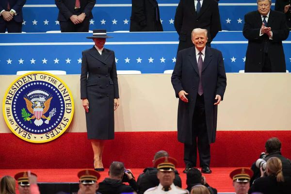 Фото: Мелания Трамп и Дональд Трамп на инаугурации Фото: Мелания Трамп и Дональд Трамп на инаугурации